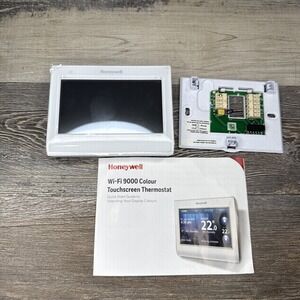 Honeywell TH9320WF5003 Wi-Fi 9000 3H/2C Color Touchscreen Thermostat